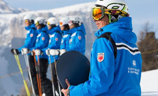 Ski- & Snowboard School Colfosco | Dolomiti Superski